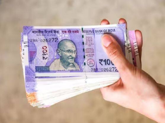 Financial Deadline in June 2023: ਅਸੀਂ ਤੁਹਾਨੂੰ ਅਜਿਹੇ ਕਈ ਵਿੱਤੀ ਕੰਮਾਂ ਬਾਰੇ ਜਾਣਕਾਰੀ ਦੇਣ ਜਾ ਰਹੇ ਹਾਂ ਜਿਨ੍ਹਾਂ ਨੂੰ ਜੂਨ ਮਹੀਨੇ ਦੇ ਅੰਤ ਤੋਂ ਪਹਿਲਾਂ ਪੂਰਾ ਕਰਨ ਦੀ ਲੋੜ ਹੈ। ਅਜਿਹਾ ਕਰਨ ਵਿੱਚ ਅਸਫਲ ਰਹਿਣ ਦੇ ਨਤੀਜੇ ਵਜੋਂ ਬਾਅਦ ਵਿੱਚ ਤੁਹਾਨੂੰ ਭਾਰੀ ਵਿੱਤੀ ਨੁਕਸਾਨ ਹੋ ਸਕਦਾ ਹੈ। ਆਓ ਜਾਣਦੇ ਹਾਂ ਇਸ ਬਾਰੇ।