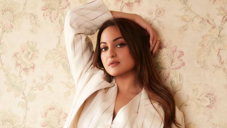 Sonakshi Sinha: Actress Sonakshi Sinha has planned something different for her birthday, know in details Sonakshi Sinha: রাত পোহালেই জন্মদিন, রীতি ভেঙে এইবছর বিশেষ পরিকল্পনা সোনাক্ষীর