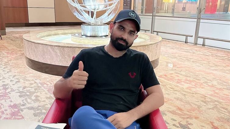 Mohammad Shami flies to England for WTC Final 2023 WTC Final 2023: লক্ষ্যে টেস্ট চ্যাম্পিয়নশিপ খেতাব জয়, ইংল্যান্ড রওনা দিলেন শামি