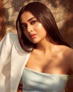 Tejasswi Prakash Sets Hearts Racing With Her Chic Look In Latest PICS