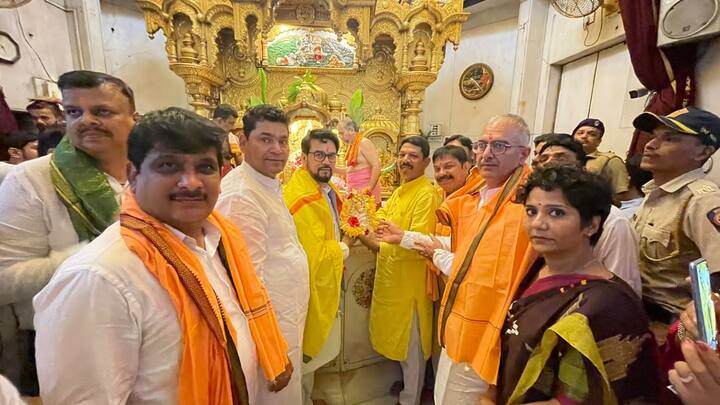 यानिमित्त भाजपने मोदी @9 हे अभियान हाती घेतंलय. या अभियानाची जबाबदारी केंद्रातील मंत्र्यांकडे देण्यात आली आहे.