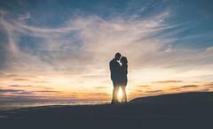 Obsession: সামনের জন হয়ত রাখতে চাইছেন হাতের মুঠোয়, আপনি ভালবাসা ভেবে ভুল করছেন না তো!