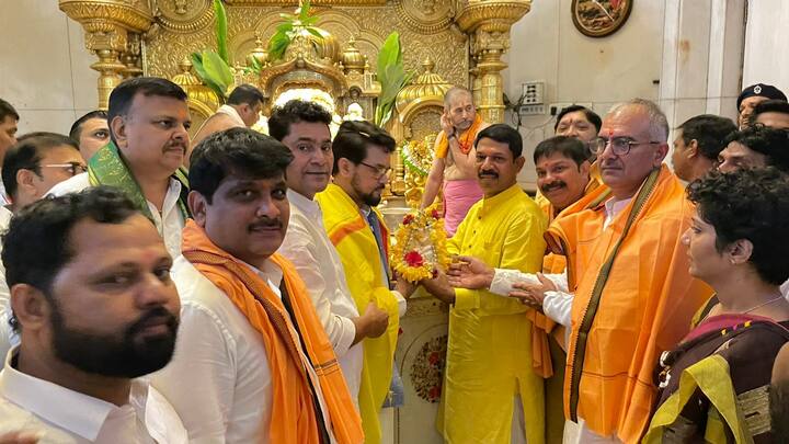 येणाऱ्या लोकसभा निवडणुकीच्या पाश्र्वभूमीवर आजचा अनुराग ठाकूर यांचा दौरा महत्त्वाचा मानला जातोय.