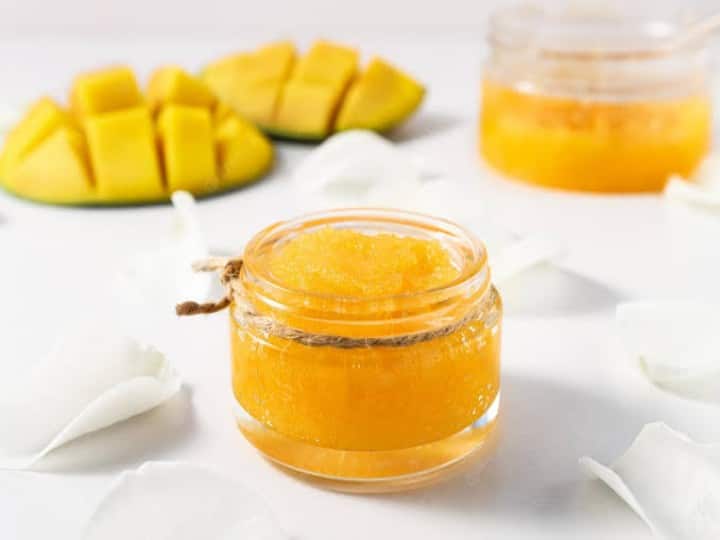 beauty tips mango face pack benefits for skin in summers सिर्फ फलों का नहीं खूबसूरती का भी राजा है आम, चेहरे पर लगाएं मैंगो फेस पैक फिर देखें कमाल