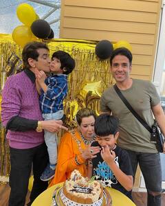 Tusshar Kapoorએ ખાસ અંદાજમાં ઉજવ્યો દીકરાનો જન્મદિવસ, દાદા જિતેન્દ્ર સાથે લક્ષ્યે કરી ખૂબ મસ્તી