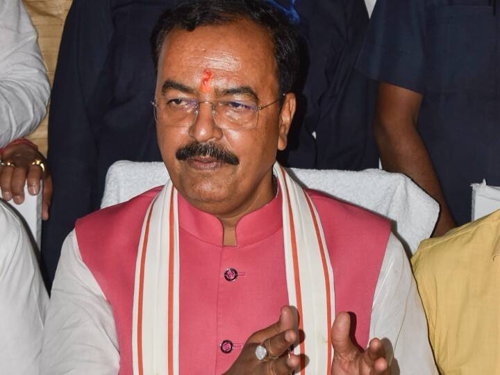 UP Politics: 'अपराधी जानता है अल्लाह मियां भी नहीं बचाएंगे', ऐसा क्यों बोले डिप्टी सीएम केशव प्रसाद मौर्य? Allah will not protect know criminals says deputy cm Prasad Maurya ANN UP Politics: 'अपराधी जानता है अल्लाह मियां भी नहीं बचाएंगे', ऐसा क्यों बोले डिप्टी सीएम केशव प्रसाद मौर्य?