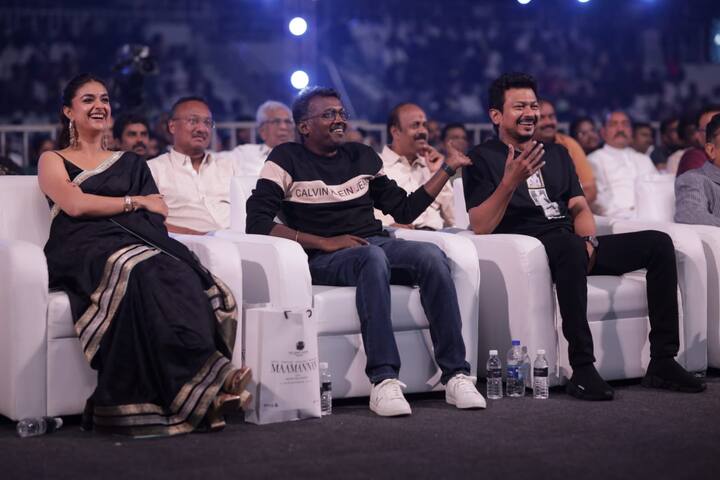 இந்நிகழ்ச்சியில் படக்குழுவினரை தாண்டி துர்கா ஸ்டாலின், கிருத்திகா உதயநிதி, கமல் ஹாசன், பா.ரஞ்சித், வெற்றிமாறன், சூரி, சிவகார்த்திகேயன், ஏ.ஆர். முருகதாஸ் உள்ளிட்ட பலரும் கலந்து கொண்டனர்.முன்னதாக ராசா கண்ணு, ஜிகு ஜிகு ரயில் ஆகிய பாடல்கள் வெளியாகியது. கொடி பறக்குற காலம், நெஞ்சமே, உச்சந்தல, மன்னா மாமன்னா, வீரனே ஆகிய 5 பாடல்களும் உள்ளதாக ஏ.ஆர்.ரஹ்மான் ட்வீட் மூலம் தெரிவித்தார்.