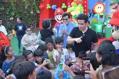 Tusshar Kapoor ने खास अंदाज में मनाया बेटे का सातवां बर्थडे, दादा जितेंद्र के साथ लक्ष्य ने दिए कूल पोज