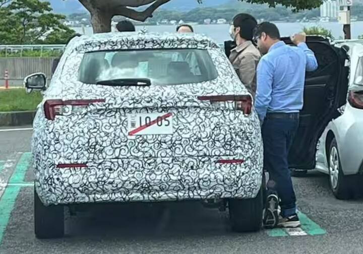 આ લિસ્ટમાં પહેલું નામ છે Honda Elevate SUVનું. કંપની આ કારને ભારતમાં 6 જૂને રજૂ કરવા જઈ રહી છે. ઘણા લેટેસ્ટ ફીચર્સથી સજ્જ આ કાર 10-18 લાખ રૂપિયાની કિંમતમાં ઓફર કરવામાં આવી શકે છે.