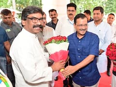 In Pics: रांची में सीएम हेमंत सोरेन से मिले दिल्ली के मुख्यमंत्री केजरीवाल, देखें मुलाकात की तस्वीरें