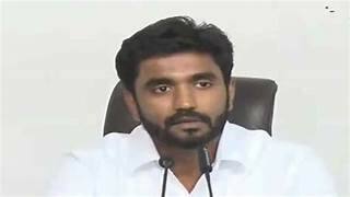 Rajahmundry YSRCP MP Bharat criticises TDP Manifesto and says Chandrababu is All free baba DNN Rajahmundry MP Bharat: చంద్రబాబు ఒక ఆల్‌ ఫ్రీ బాబా, దసరా మేనిఫెస్టో అక్కడినుంచే కాపీ కొడతారు- ఎంపీ భరత్‌ జోష్యం