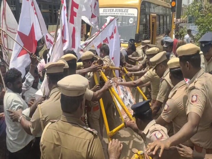 மல்யுத்த வீராங்கணைகளுக்கு ஆதரவாக மயிலாடுதுறையில் போராட்டம் -  கிள்ளிய காவலரால் பரபரப்பு