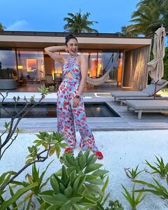 Rakul Preet Singh: బీచ్‌లో రకుల్‌- హ్యాపీగా జాలీగా ఎంజాయ్