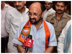 बृजभूषण शरण सिंह का बचाव कर योगी के मंत्री का विवादित बयान, किसान यूनियन को बताया देशद्रोही