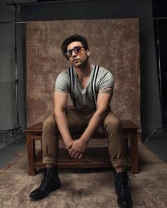 कभी घंटों पंखे को देखकर सुसाइड करने के बारे में सोचता था ये एक्टर, जानिए फिर कैसे किया कमबैक