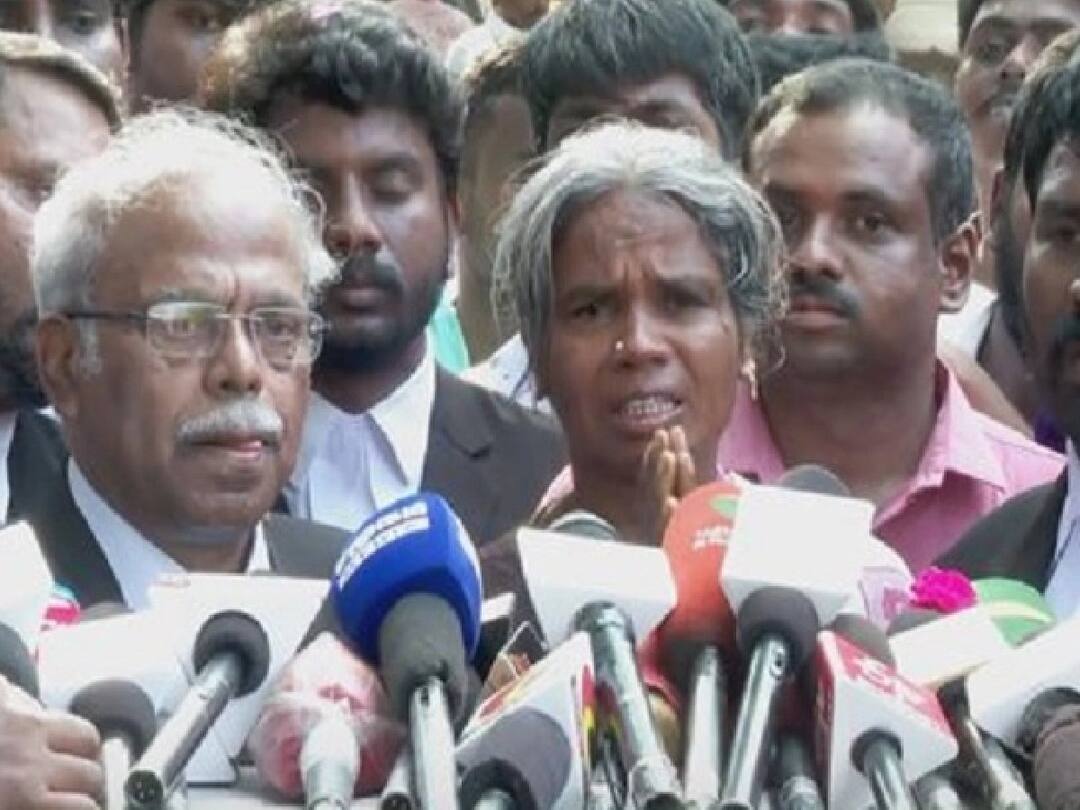 Gokulraj Caste Killing: மனைவிக்கு உடல்நிலை சரியில்லாதபோதும் வாதாடி தீர்ப்பு வாங்கித்தந்த வழக்கறிஞர் ப.பா. மோகனுக்கு நன்றி - கோகுல்ராஜ் தாயார் கண்ணீர்..! very heartfully thanks to Lawyer B.P. Mohan to Success Gokulraj Caste Killing - Gokulraj Mother Gokulraj Caste Killing: மனைவிக்கு உடல்நிலை சரியில்லாதபோதும் வாதாடி தீர்ப்பு வாங்கித்தந்த வழக்கறிஞர் ப.பா. மோகனுக்கு நன்றி - கோகுல்ராஜ் தாயார் கண்ணீர்..!