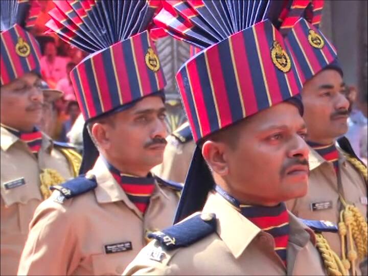 उन्हाळ्याचे दिवस असल्याने गडावर 10 हजार लिटर आणि गडाच्या पायथ्याशी 40 हजार लीटर पाणीसाठा करण्यात आला आहे.