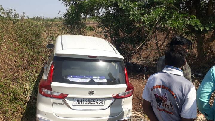 पुरंदर तालुक्यातील सासवड-कापूरहोळ रस्त्यावर नारायणपूर नजीक भीषण अपघात झाला.