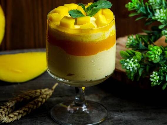Mango Mousse Pudding: आम से बनाएं टेस्टी नो-बेक डेजर्ट, सभी उम्र के लोगों को आएगा खूब पसंद
