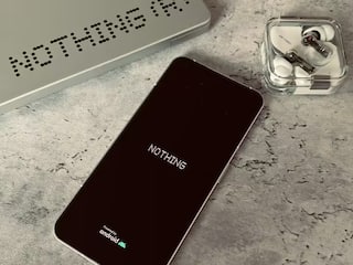 Nothing Phone 2: ফোন লঞ্চের আগেই প্রকাশ্যে ডিসপ্লে, ব্যাটারি ও প্রসেসর, জেনে নিন কী রয়েছে নাথিং ফোন ২ -তে ?