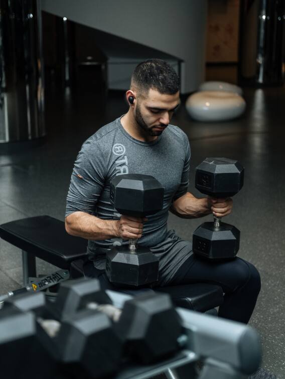 जिम जाने से पहले खाएं ये चीजें