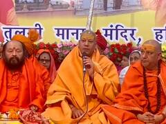 हरिद्वार में नई परंपरा की शुरुआत करेंगे बड़े संत, सीएम धामी के साथ करेंगे बद्री और केदारनाथ के दर्शन