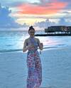 Rakul Preet Singh Pics: પ્રિન્ટેડ જમ્પસૂટ પહેલી બીચ પર એન્જોય કરી રહી છે રકુલ પ્રીત સિંહ