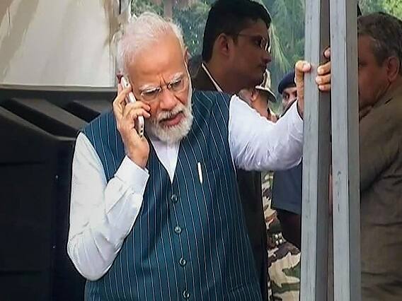 Odisha : PM Modi Visit Balasore Train Accident Site, Talk On Phone With Mansukh Mandaviya and Rajiv Gauba Odisha : બાલાસોરમાં ઘટનાસ્થળેથી PM મોદીએ કયા 2 લોકોને કર્યા ફોન???