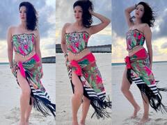 Sunny Leone Photos: बीच पर चीता प्रिंट ड्रेस पहन सनी ने दिए ग्लैमरस पोज, एक्ट्रेस की अदाओं ने हाई किया इंटरनेट का पारा