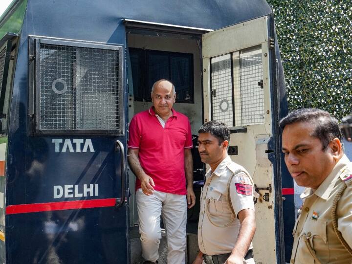 High Court seeks medical report of Manish Sisodia’s wife, AAP leader returns to Tihar