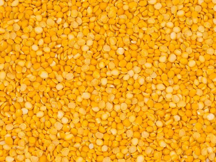 Latur News Toor Dal is 175 rupees per kg the prices of all pulses gone up Toor Dal Price Hike : तुरीचे दर 12 हजारांवर तर तूरडाळ 175 रुपये किलो, सर्वच डाळीचे भाव कडाडले