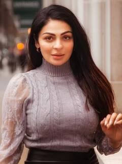 Himanshi Khurana થી લઇને Neeru Bajwa સુધી, સંપત્તિમાં બોલિવૂડ એક્ટ્રેસને ટક્કર આપે છે આ પંજાબી અભિનેત્રીઓ