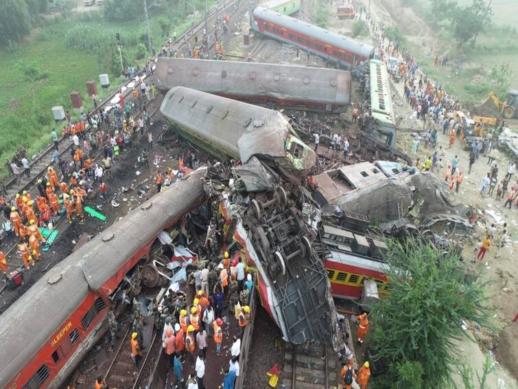 What is the status of 867 people who booked to come to Chennai Southern Railway Divisional Manager Explanation Coromandel Express Accident: சென்னைக்கு வர முன்பதிவு செய்த 867 பயணிகளின் நிலைமை என்ன...? தெற்கு ரயில்வே கோட்ட மேலாளர் பேட்டி!