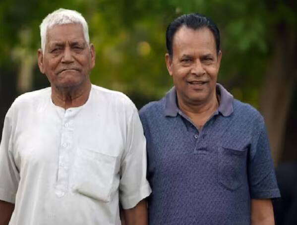 ਹਾਲ ਹੀ 'ਚ ਸਰਕਾਰ ਨੇ ਸੀਨੀਅਰ ਸਿਟੀਜ਼ਨ ਸੇਵਿੰਗ ਸਕੀਮ 'ਚ ਨਿਵੇਸ਼ ਕਰਨ ਵਾਲਿਆਂ ਨੂੰ ਤੋਹਫਾ ਦਿੰਦੇ ਹੋਏ ਇਸ ਦੀ ਵਿਆਜ ਦਰ ਵਧਾ ਕੇ 8.2 ਫੀਸਦੀ ਕਰ ਦਿੱਤੀ ਹੈ ਪਰ ਜੇਕਰ ਤੁਸੀਂ ਪੁਰਾਣੀ ਵਿਆਜ ਦਰ ਮੁਤਾਬਕ ਖਾਤਾ ਖੋਲ੍ਹਿਆ ਹੈ ਤਾਂ ਤੁਹਾਨੂੰ ਜ਼ਿਆਦਾ ਵਿਆਜ ਦਾ ਲਾਭ ਨਹੀਂ ਮਿਲੇਗਾ। ਦਰ ਦੂਜੇ ਪਾਸੇ, ਸਮੇਂ ਤੋਂ ਪਹਿਲਾਂ ਖਾਤਾ ਖੋਲ੍ਹਣ 'ਤੇ, ਤੁਹਾਨੂੰ ਪੈਨਲਟੀ ਚਾਰਜ ਦਾ ਭੁਗਤਾਨ ਕਰਨਾ ਹੋਵੇਗਾ।