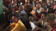 India Pakistan : पाकिस्‍तान ने रिहा किए 200 भारतीय मछुआरे, बरसों बाद सरजमीं पर लौटे तो यूं खिल उठे चेहरे, तस्‍वीरें