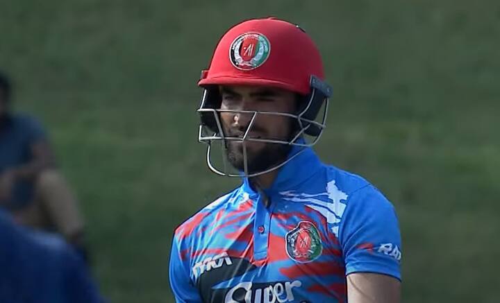 269 ரன்கள் அடித்தால் வெற்றி என்ற இலக்குடன் களம் இறங்கிய ஆப்கானிஸ்தானின் தொடக்க ஆட்டக்காரர் இப்ராஹிம் ஜத்ரான் ஆரம்பம் முதலே சிறப்பாக ஆடி வந்தார்.