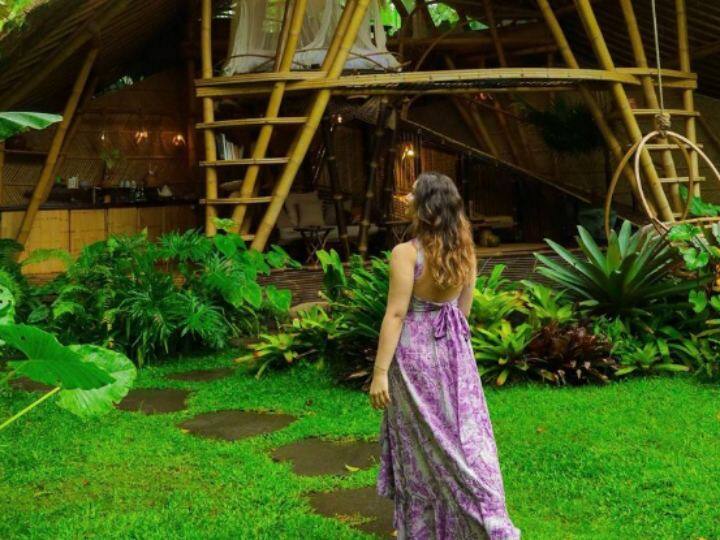 दरअसल सारा लंदन से पहले कई और जगहों पर घूमने गई थीं. उन्होंने इंस्टाग्राम स्टोरी में कई तस्वीरें शेयर की हैं. सारा स्पेन के बार्सिलोना भी गई थी.