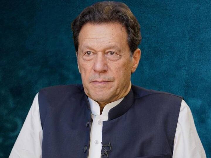 Pakistan PTI chief imran khan is more dangerous than Indian PM Modi said Pak defence minister Khwaja M Asif Pakistan Imran Khan: 'इमरान खान पाकिस्तान के लिए नरेंद्र मोदी से बड़ा खतरा', रक्षा मंत्री ख्वाजा एम आसिफ का बड़ा बयान