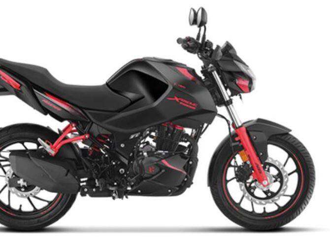 ਇਸ ਲਿਸਟ 'ਚ ਅਗਲਾ ਨਾਂ Hero MotoCorp ਦੀ ਬਾਈਕ Hero Xtreme 160R ਦਾ ਹੈ। ਇਸ ਬਾਈਕ ਦੀ ਸਪੋਰਟੀ ਲੁੱਕ ਬਾਈਕ ਦੇ ਸ਼ੌਕੀਨਾਂ ਨੂੰ ਇਸ ਵੱਲ ਆਕਰਸ਼ਿਤ ਕਰਨ ਲਈ ਕਾਫੀ ਹੈ। ਇਸ ਬਾਈਕ 'ਚ ABS ਫੀਚਰ ਵੀ ਮੌਜੂਦ ਹੈ। ਇਸ ਬਾਈਕ ਦੀ ਐਕਸ-ਸ਼ੋਰੂਮ ਕੀਮਤ 1.18 ਲੱਖ ਰੁਪਏ ਤੋਂ ਲੈ ਕੇ 1.30 ਲੱਖ ਰੁਪਏ ਤੱਕ ਹੈ।