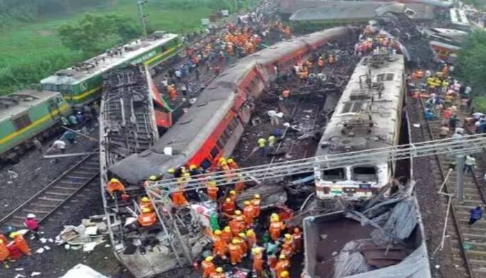 Odisha Train Accident : 2 ਜੂਨ ਨੂੰ ਓਡੀਸ਼ਾ ਦੇ ਬਾਲਾਸੋਰ ਵਿੱਚ ਬਹਾਨਾਗਾ ਰੇਲਵੇ ਸਟੇਸ਼ਨ ਨੇੜੇ ਇੱਕ ਭਿਆਨਕ ਰੇਲ ਹਾਦਸਾ ਵਾਪਰਿਆ। ਇਸ ਹਾਦਸੇ 'ਚ ਹੁਣ ਤੱਕ 233 ਲੋਕਾਂ ਦੀ ਮੌਤ ਹੋ ਚੁੱਕੀ ਹੈ ਅਤੇ 900 ਤੋਂ ਜ਼ਿਆਦਾ ਲੋਕ ਜ਼ਖਮੀ ਹੋਏ ਹਨ।