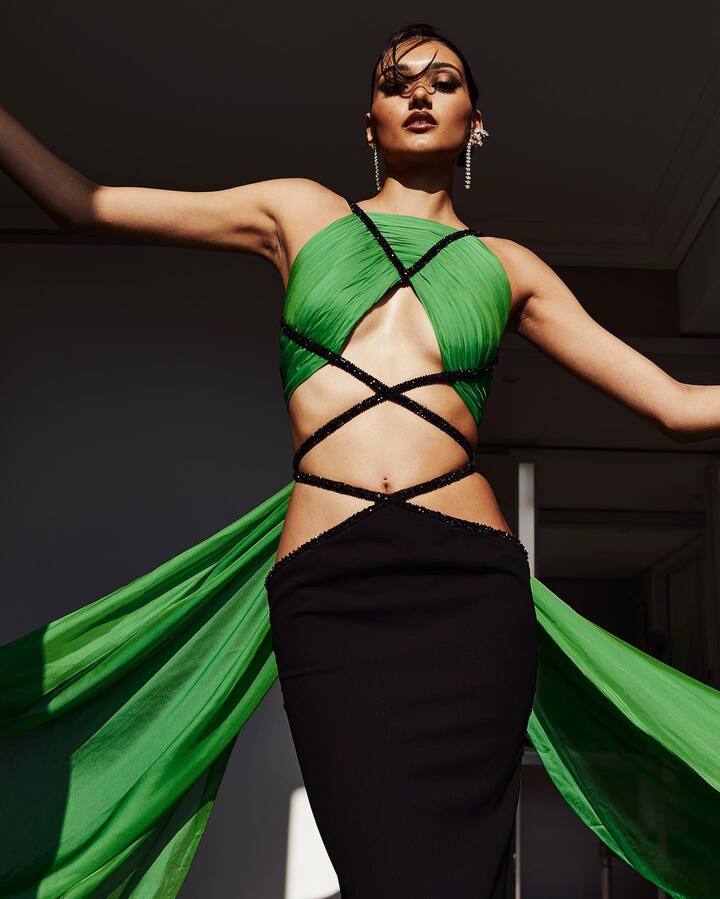 She is a British-Punjabi model, who began modelling at the age of 14. Neelam also created history by becoming the first Indian model to feature in a Burberry campaign.