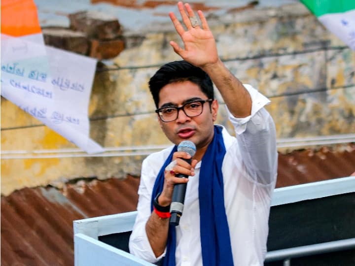West Bengal Coal Scam Case TMC MP Abhishek Banerjee Wife Rujira Banerjee Appears Before ED TMC MP Abhishek Banerjee's Wife Appears Before ED In Connection With Bengal Coal Scam Case