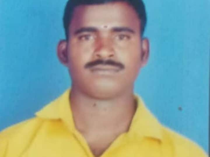 Karur crime news mason was hacked to death by mysterious persons at Kalladai near Kulithalai TNN Crime: குளித்தலை அருகே கொத்தனார் மர்ம நபர்களால் வெட்டி படுகொலை