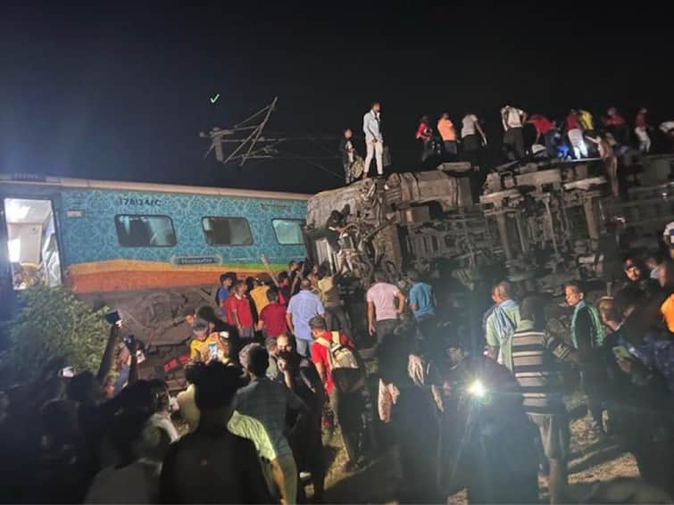 Coromandel Express Tragedy: 70 Dead, More Fear trapped As Rescue Ops Continue Overnight — Top Points Coromandel Express Tragedy: 70 Dead, More Feared Trapped As Rescue Ops Continue Overnight — Top Points