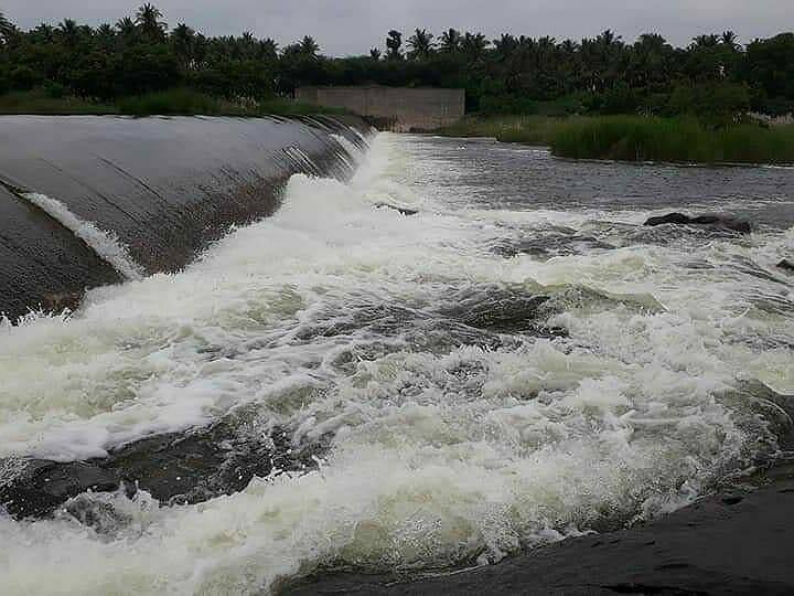 karur Mayanur kadhavanai  water supply Increase TNN கரூர் மாயனூர் கதவணைக்கு தண்ணீர் வரத்து அதிகரிப்பு