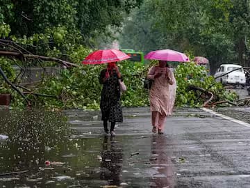 Weather Update Today: दिल्ली-NCR में बारिश ने बदला मौसम का मिजाज, बिहार-बंगाल में हीटवेव, 40 डिग्री से ज्यादा तापमान रहने की संभावना