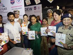 రాష్ట్రంలో కర్ఫ్యూ లేని పాలనకు తెలంగాణ పోలీసులే కారణం: ఎమ్మెల్సీ కవిత