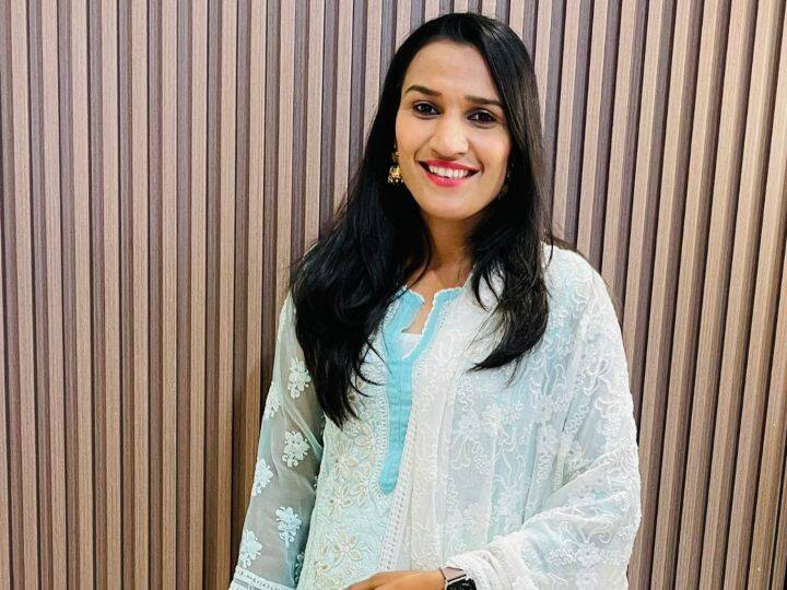 गौरतलब है कि इस साल जनवरी में दक्षिण अफ्रीका दौरे के लिए रानी को टीम इंडिया में जगह नहीं मिली थी. उनकी गैरमौजूदगी में सविता को कप्तानी सौंपी गई थी. सविता टीम इंडिया की गोलकीपर हैं.