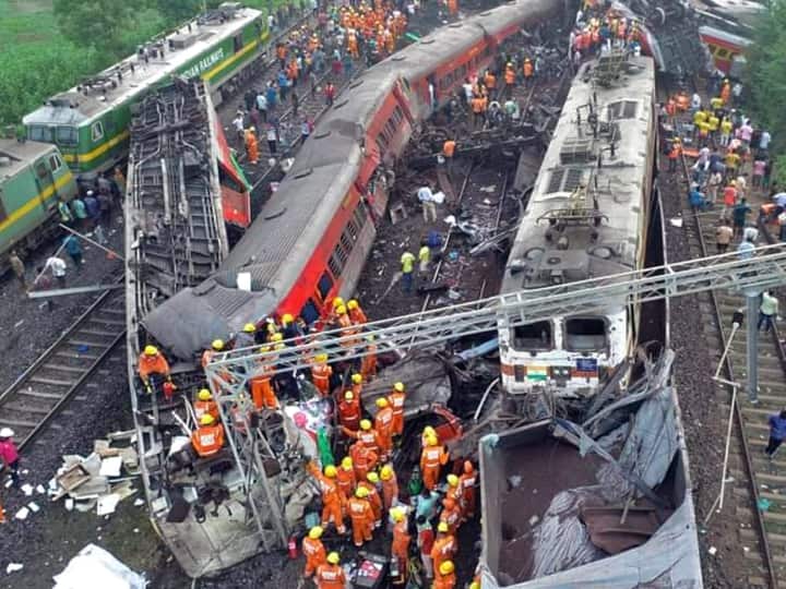 Odisha Train Accident Coromandel Express Railway board hold press conference said signaling error may be crash reason 10 highlights Odisha Train Accident: सिग्नल में गड़बड़ी, पटरी से नहीं उतरी मालगाड़ी... ओडिशा रेल हादसे की वजह पर सामने आई ये 10 बड़ी बातें