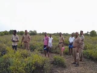 Thiruvarur: சினிமாவை மிஞ்சிய சம்பவம்.. எஸ்ஐ மனைவியிடம் 8 பவுன் செயின் பறிப்பு.. 11 மணிநேரத்தில் கொள்ளையர்களை பிடித்த போலீஸ்!